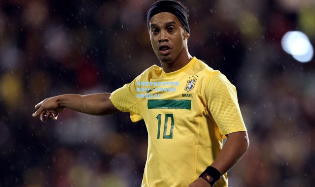 易建联生涯高光时刻集锦发布 一代传奇背影定格篮坛记忆